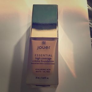 Jouer in shade desert full was not my shade